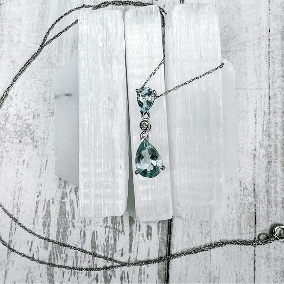 ✗ SOLD ✗ - Picture 5 of 8